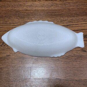 C1960s VTG 18" Glasbake Milk Glass Baking Dish Fish-shape Serving Platter 4141